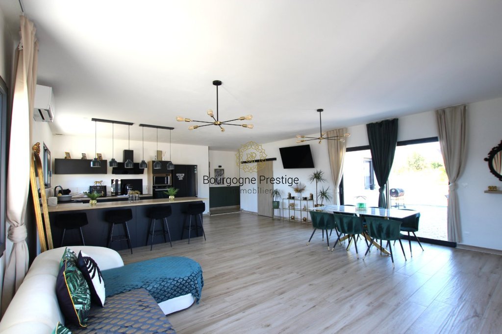 MAISON A VENDRE - TOURNUS - 124 m2 - 263 000 &euro;