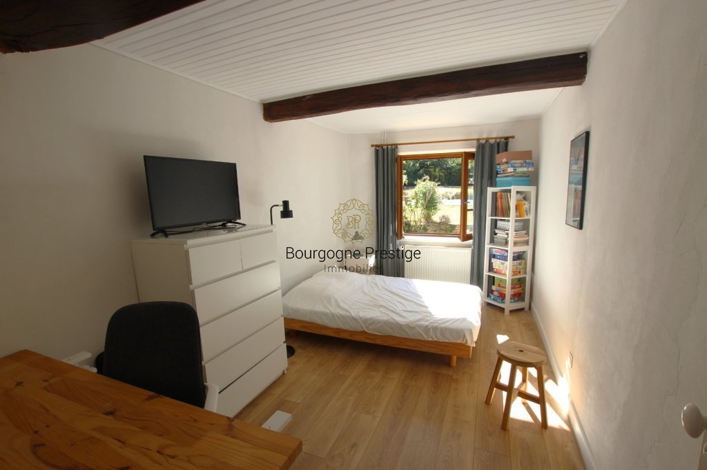 MAISON DE CARACTERE A VENDRE - TOURNUS - 129 m2 - 335 000 &euro;
