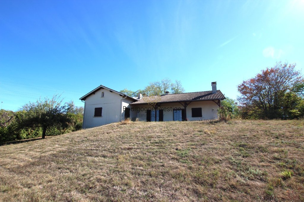 MAISON A VENDRE - TOURNUS - 220 m2 - 243 000 &euro;