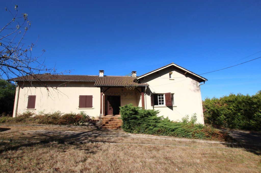 MAISON A VENDRE - TOURNUS - 220 m2 - 243 000 &euro;