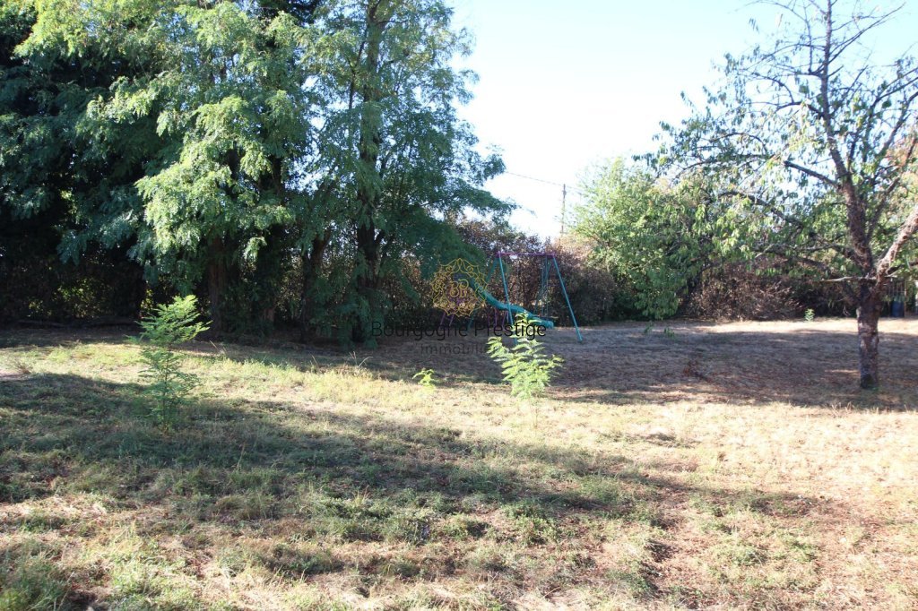 MAISON A VENDRE - TOURNUS - 220 m2 - 243 000 &euro;