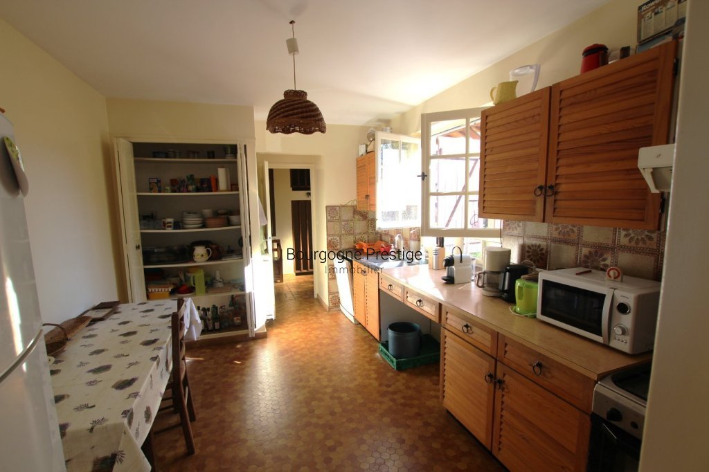 MAISON A VENDRE - TOURNUS - 220 m2 - 243 000 &euro;