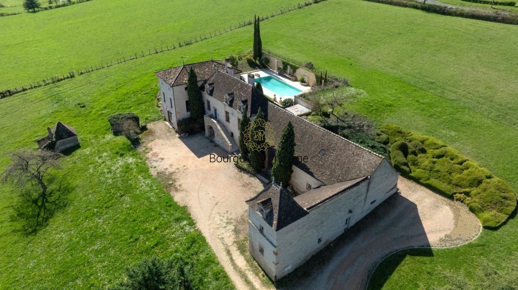 Propriété A VENDRE - TOURNUS - 255 m2 - 790 000 &euro;