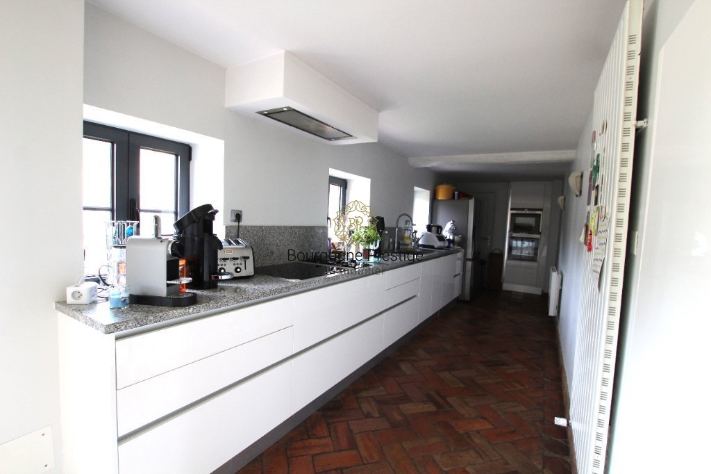 Propriété A VENDRE - TOURNUS - 255 m2 - 790 000 &euro;