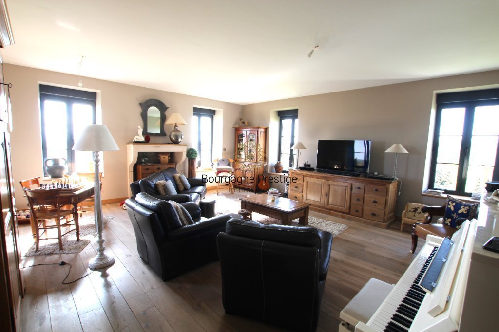 Propriété A VENDRE - TOURNUS - 255 m2 - 790 000 &euro;