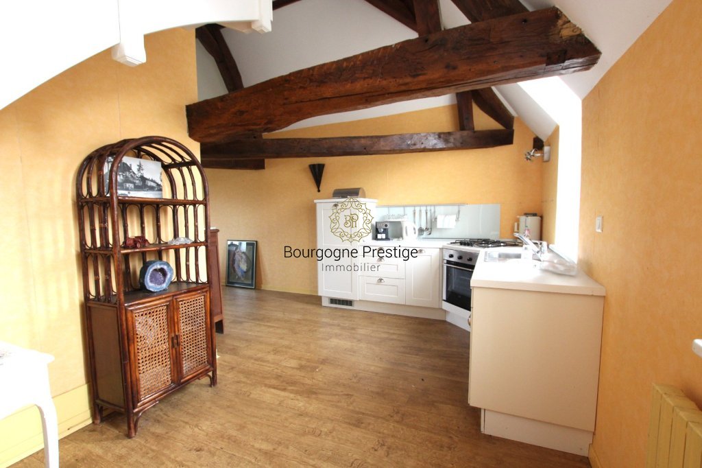 PROPRIETE A VENDRE - LOUHANS - 304 m2 - 425�000�&euro;