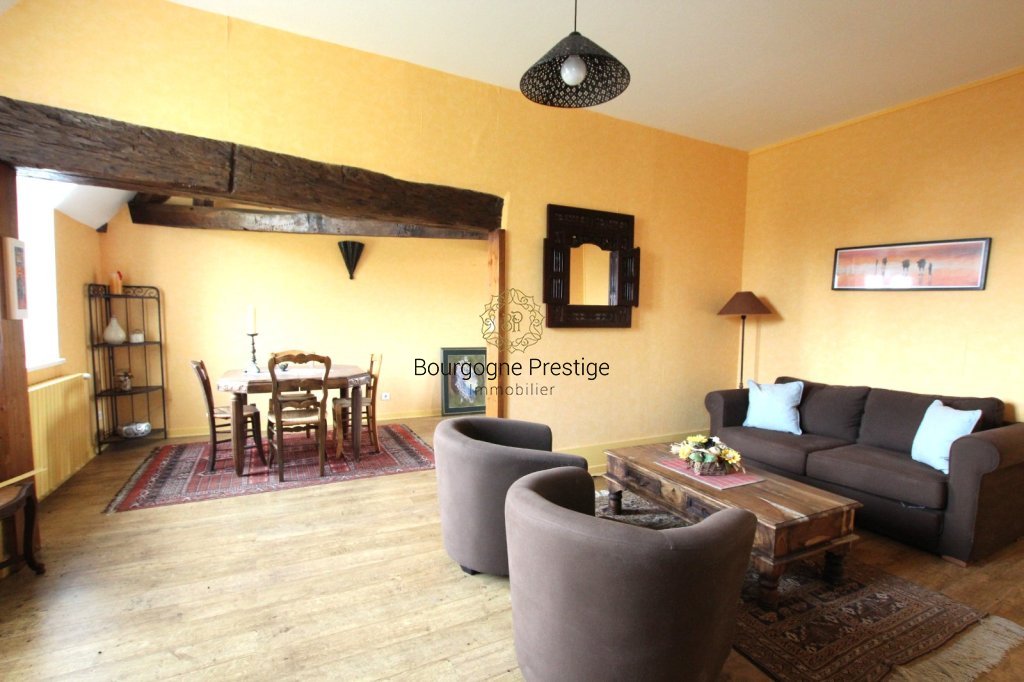 PROPRIETE A VENDRE - LOUHANS - 304 m2 - 425�000�&euro;