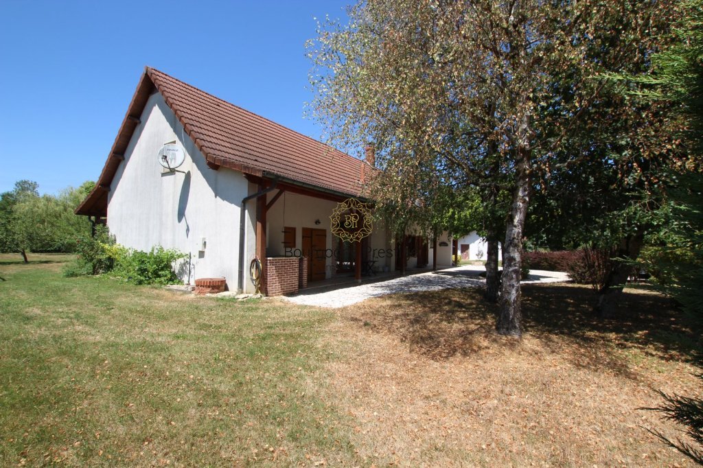 PROPRIETE A VENDRE - LOUHANS - 174 m2 - 339 000 &euro;