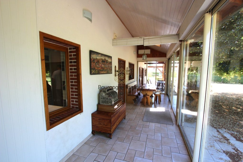 PROPRIETE A VENDRE - LOUHANS - 174 m2 - 339 000 &euro;