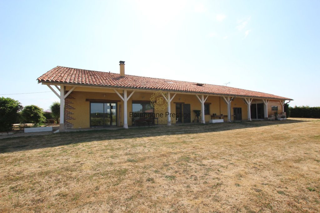 PROPRIETE A VENDRE - ROMENAY - 231 m2 - 575 000 &euro;