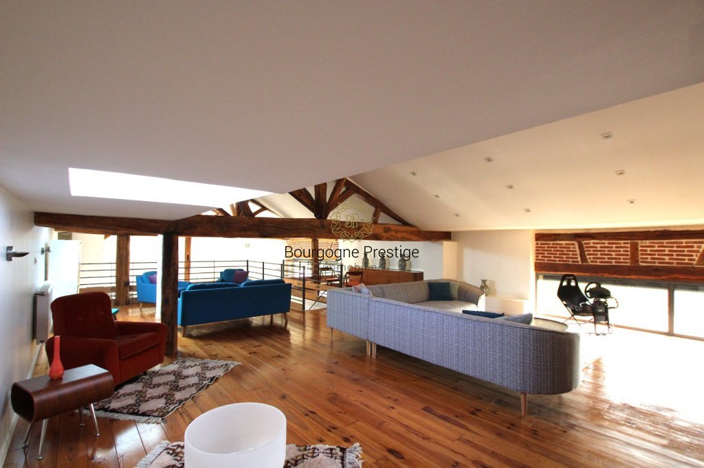 PROPRIETE A VENDRE - ROMENAY - 231 m2 - 575 000 &euro;