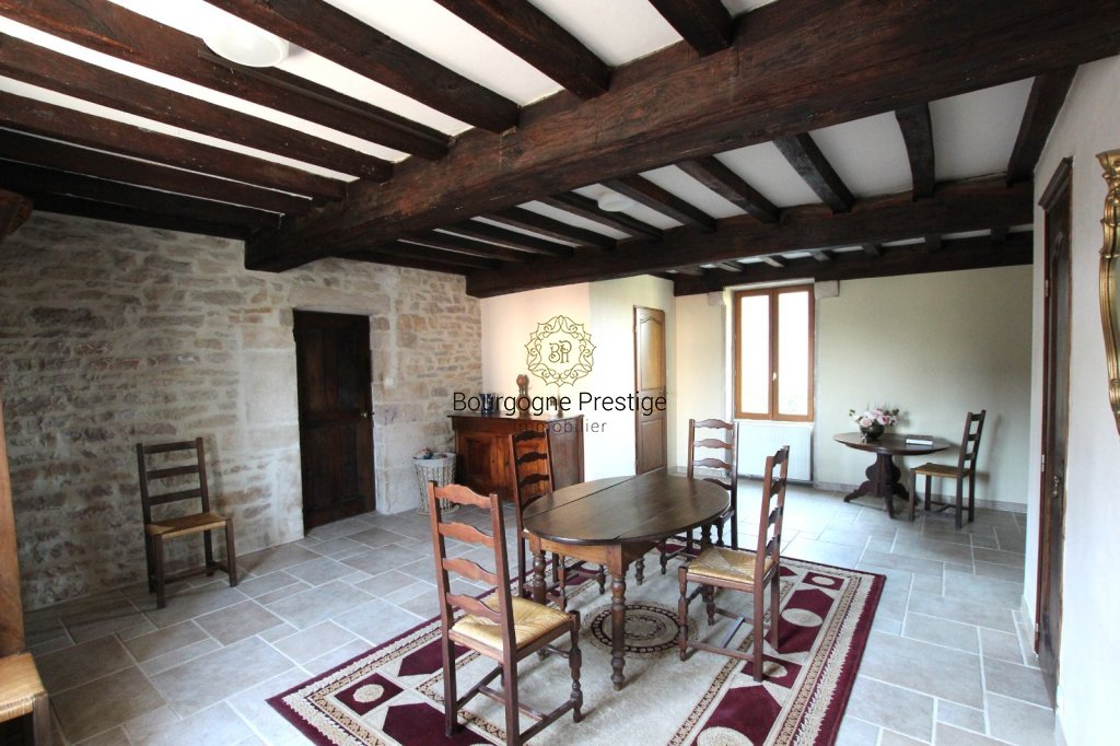 PROPRIETE A VENDRE - SENNECEY LE GRAND - 188 m2 - 329�000�&euro;