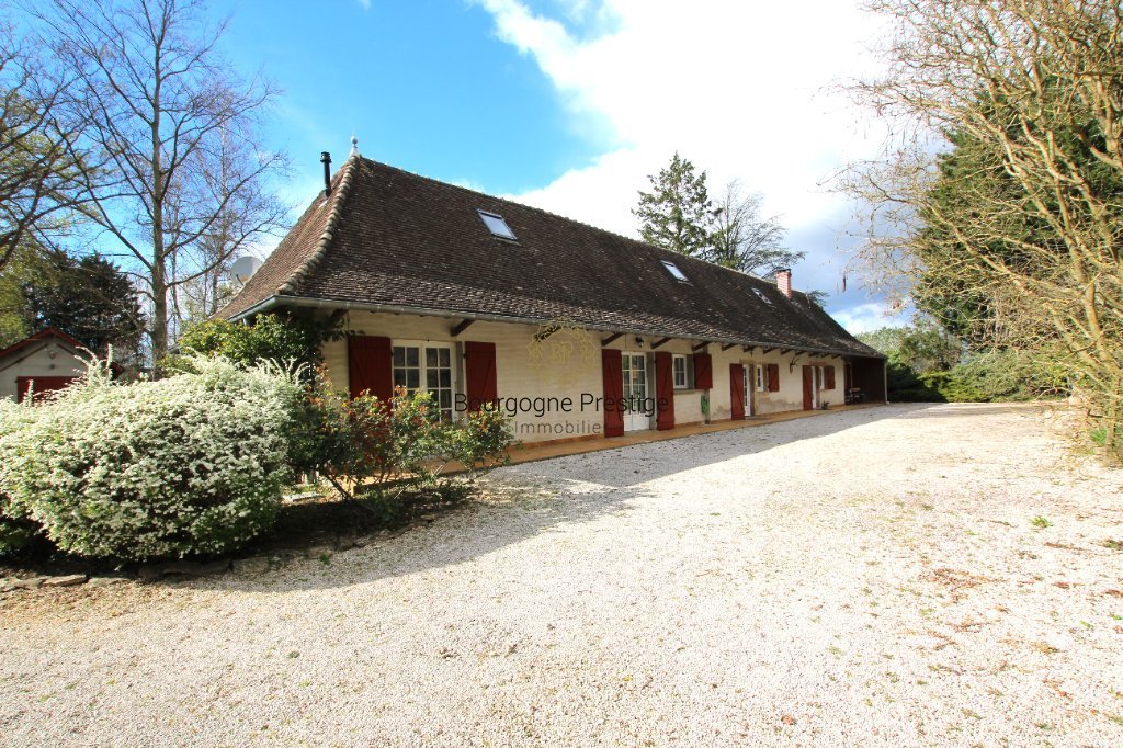 PROPRIETE A VENDRE - SIMANDRE - 184 m2 - 399 000 &euro;