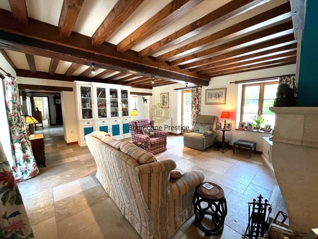 PROPRIETE A VENDRE - SIMANDRE - 184 m2 - 399 000 &euro;