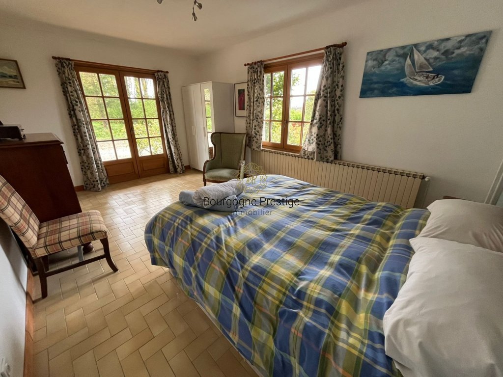 PROPRIETE A VENDRE - SIMANDRE - 184 m2 - 399 000 &euro;