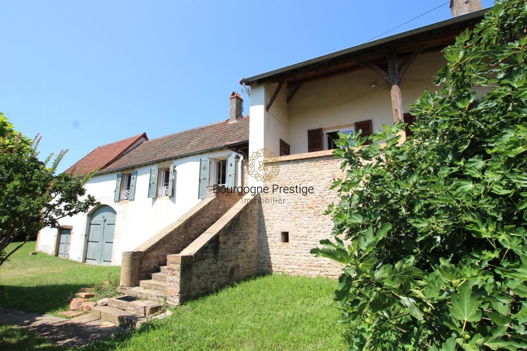 PROPRIETE A VENDRE - TOURNUS - 154 m2 - 309�000�&euro;