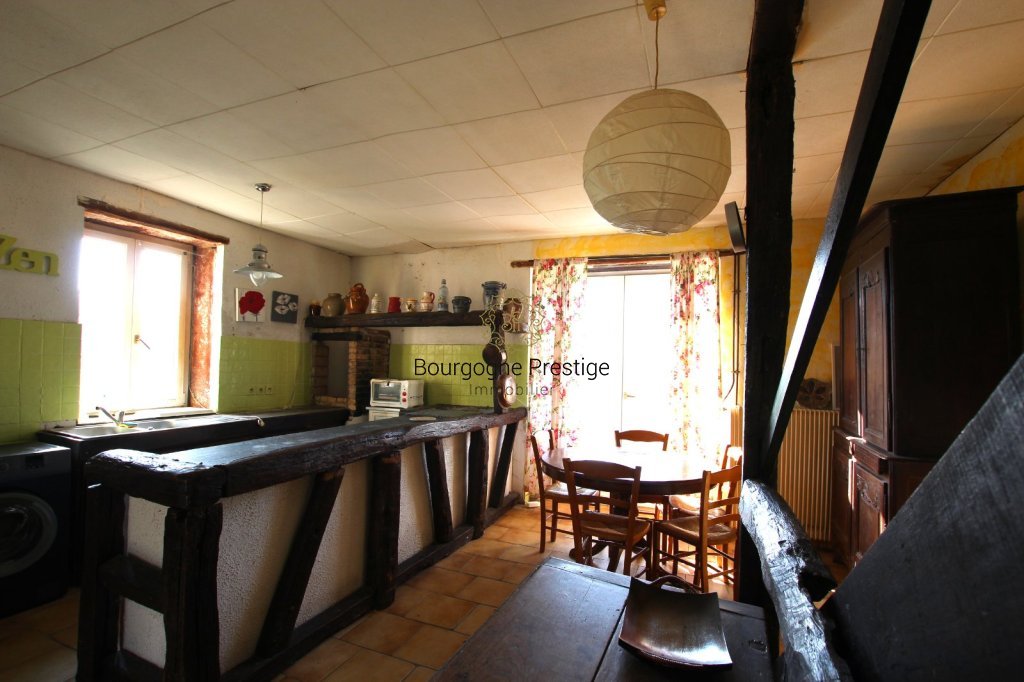 PROPRIETE A VENDRE - TOURNUS - 277 m2 - 429�000�&euro;