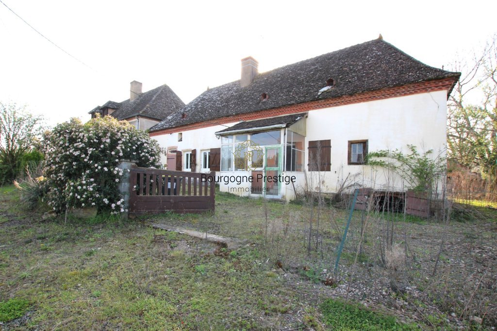 PROPRIETE A VENDRE - TOURNUS - 277 m2 - 429�000�&euro;