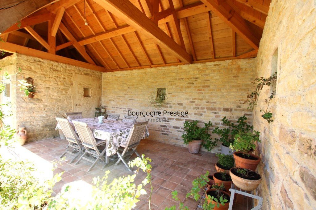 PROPRIETE A VENDRE - TOURNUS - 203 m2 - 830 000 &euro;