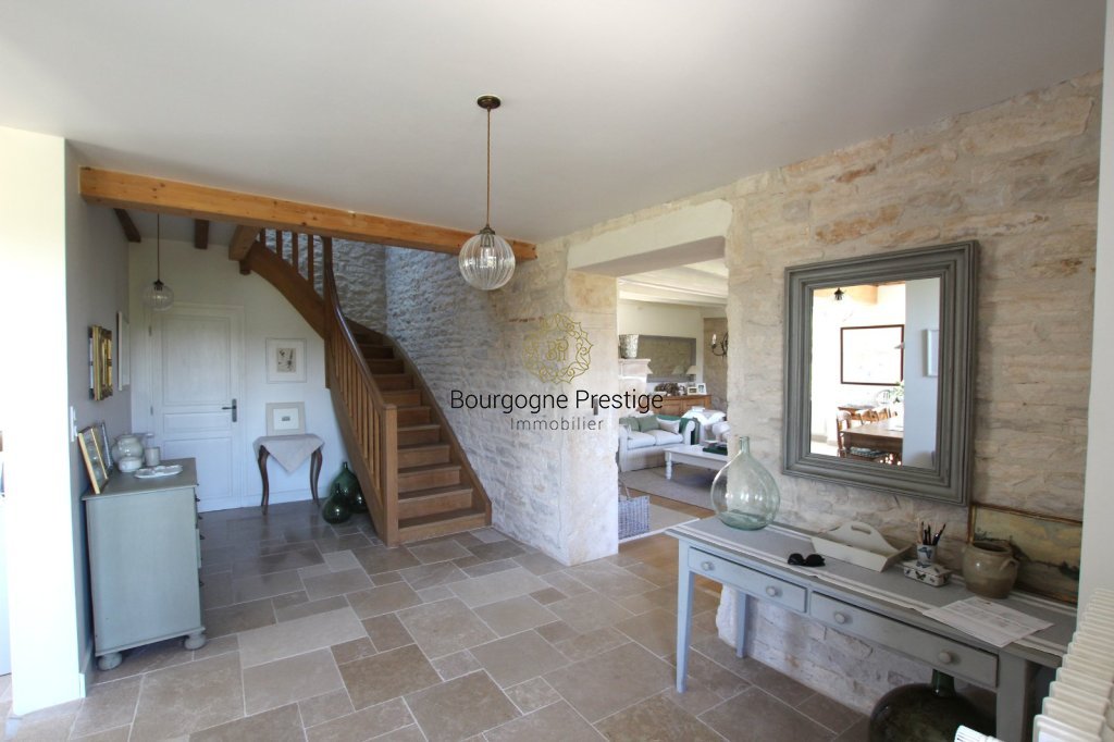 PROPRIETE A VENDRE - TOURNUS - 203 m2 - 830 000 &euro;