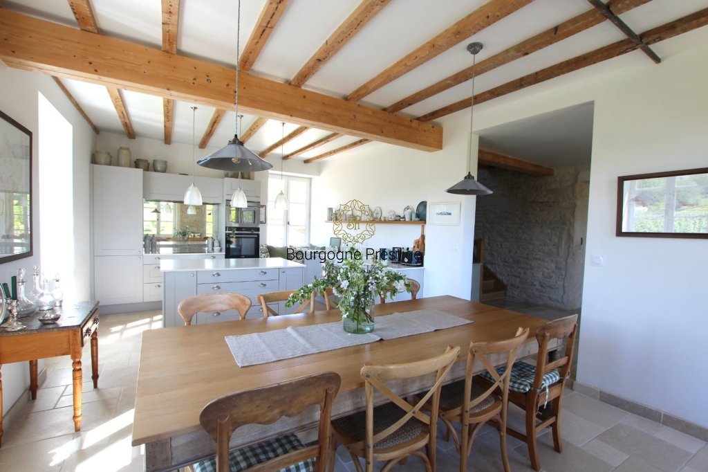 PROPRIETE A VENDRE - TOURNUS - 203 m2 - 830 000 &euro;