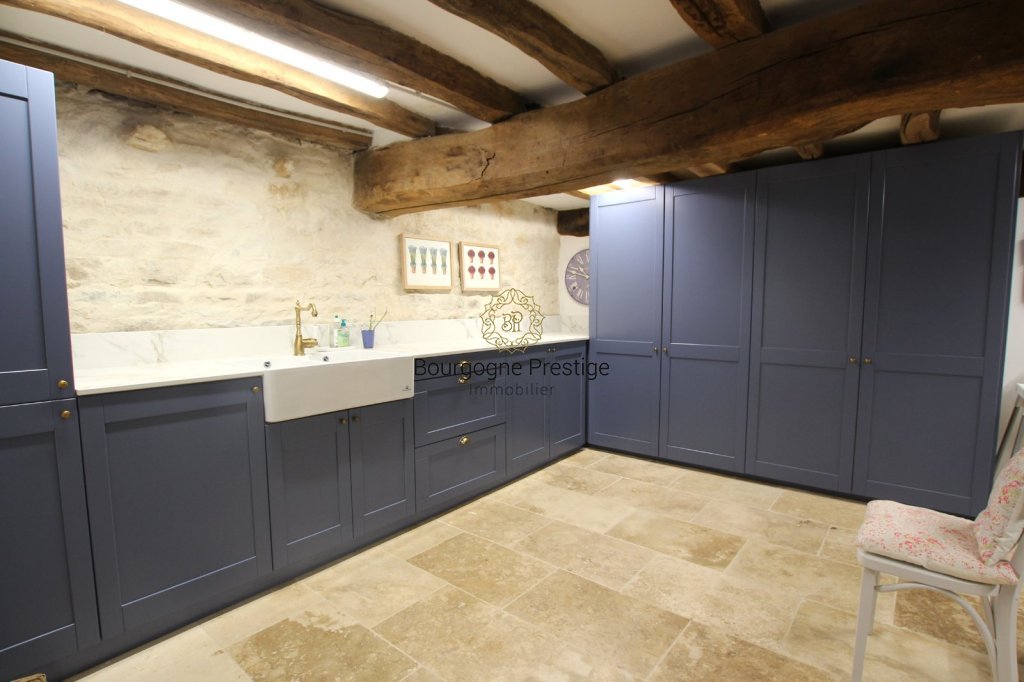 PROPRIETE A VENDRE - TOURNUS - 203 m2 - 830 000 &euro;