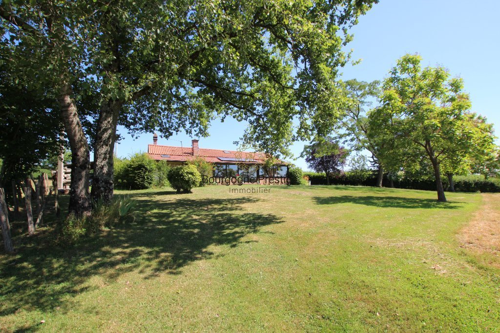 PROPRIETE A VENDRE - TOURNUS - 89 m2 - 399 000 &euro;