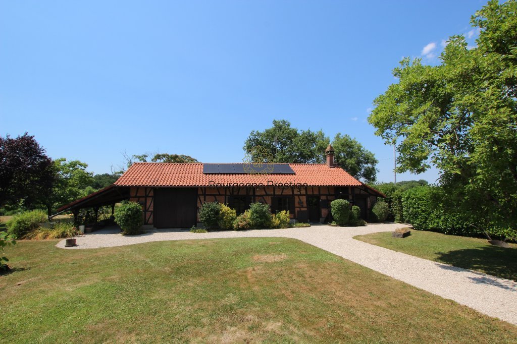PROPRIETE A VENDRE - TOURNUS - 89 m2 - 399 000 &euro;