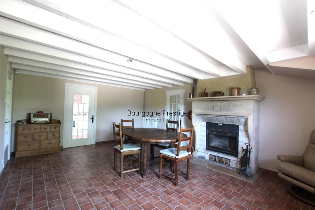 PROPRIETE A VENDRE - TOURNUS - 89 m2 - 399 000 &euro;