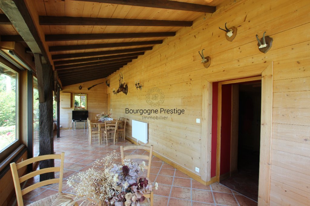 PROPRIETE A VENDRE - TOURNUS - 89 m2 - 399 000 &euro;