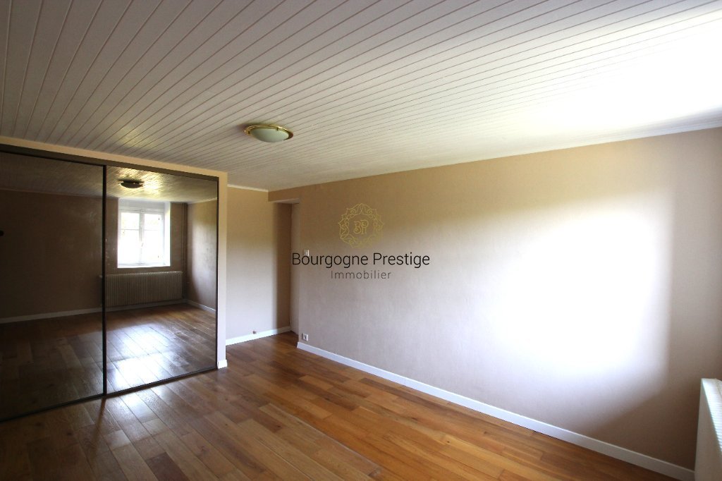 PROPRIETE A VENDRE - TOURNUS - 89 m2 - 399 000 &euro;