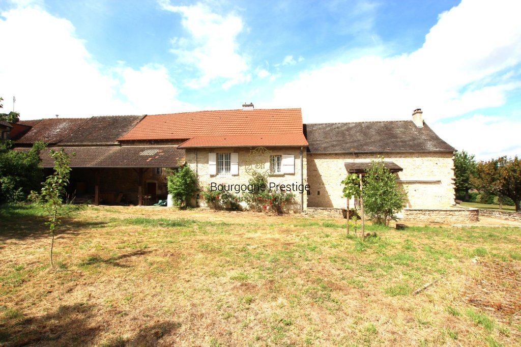 PROPRIETE A VENDRE - TOURNUS - 235 m2 - 339 000 &euro;