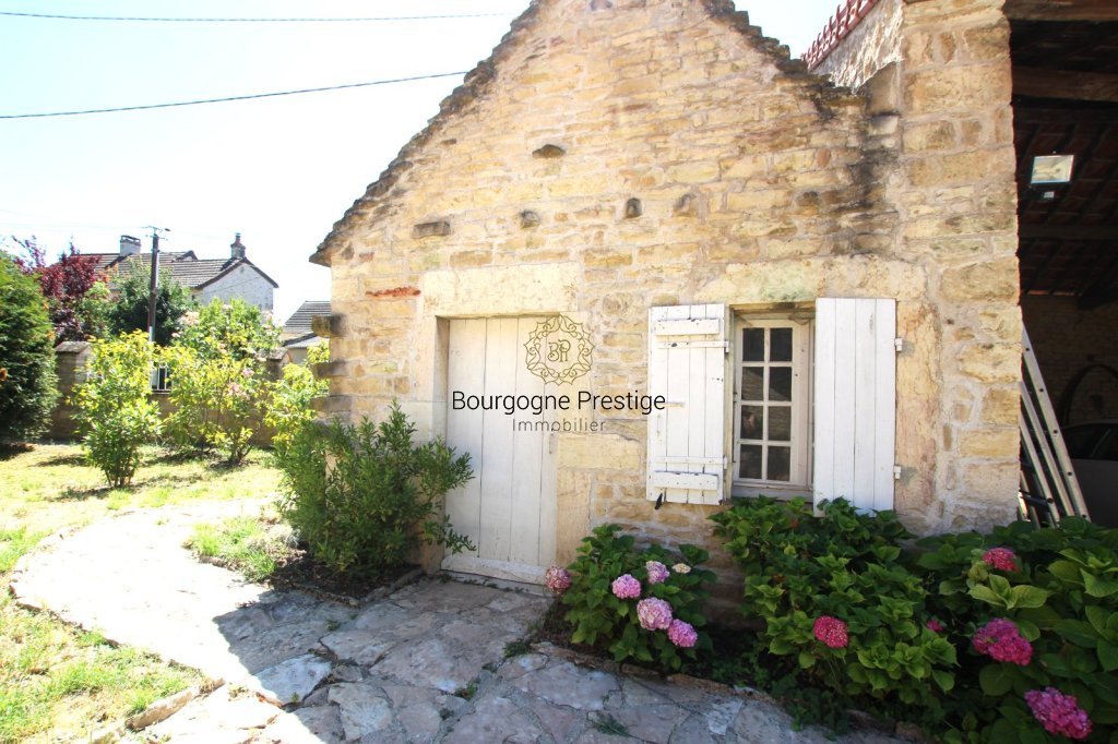 PROPRIETE A VENDRE - TOURNUS - 235 m2 - 339 000 &euro;