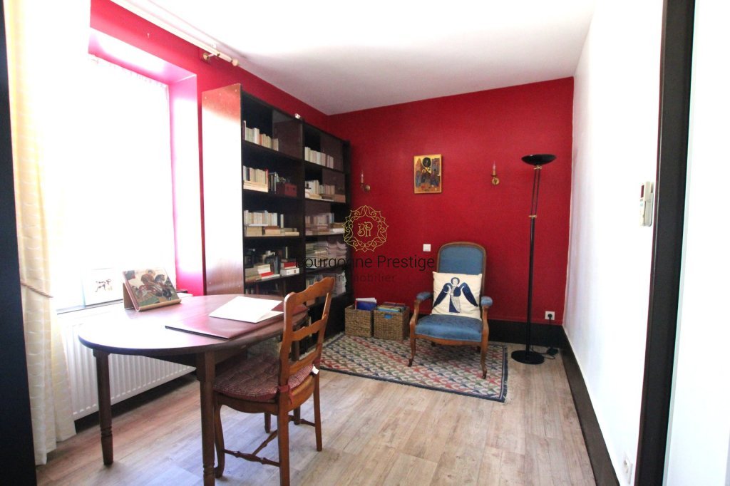 PROPRIETE A VENDRE - TOURNUS - 235 m2 - 339 000 &euro;