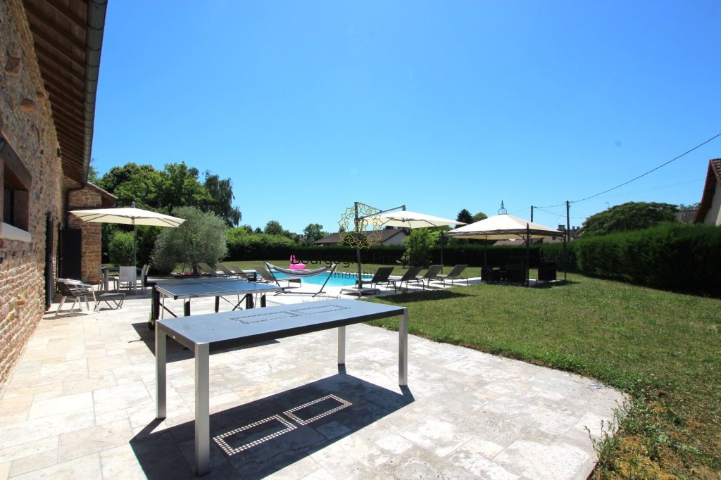 PROPRIETE A VENDRE - TOURNUS - 338 m2 - 845 000 &euro;