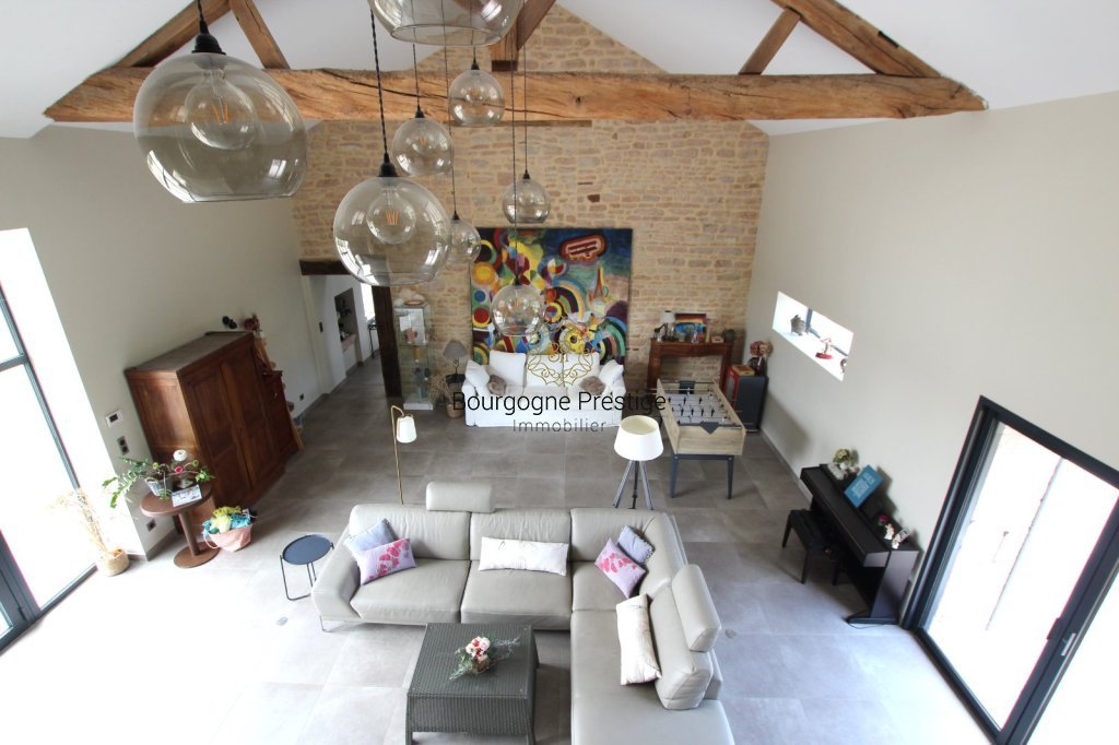 PROPRIETE A VENDRE - TOURNUS - 338 m2 - 845 000 &euro;