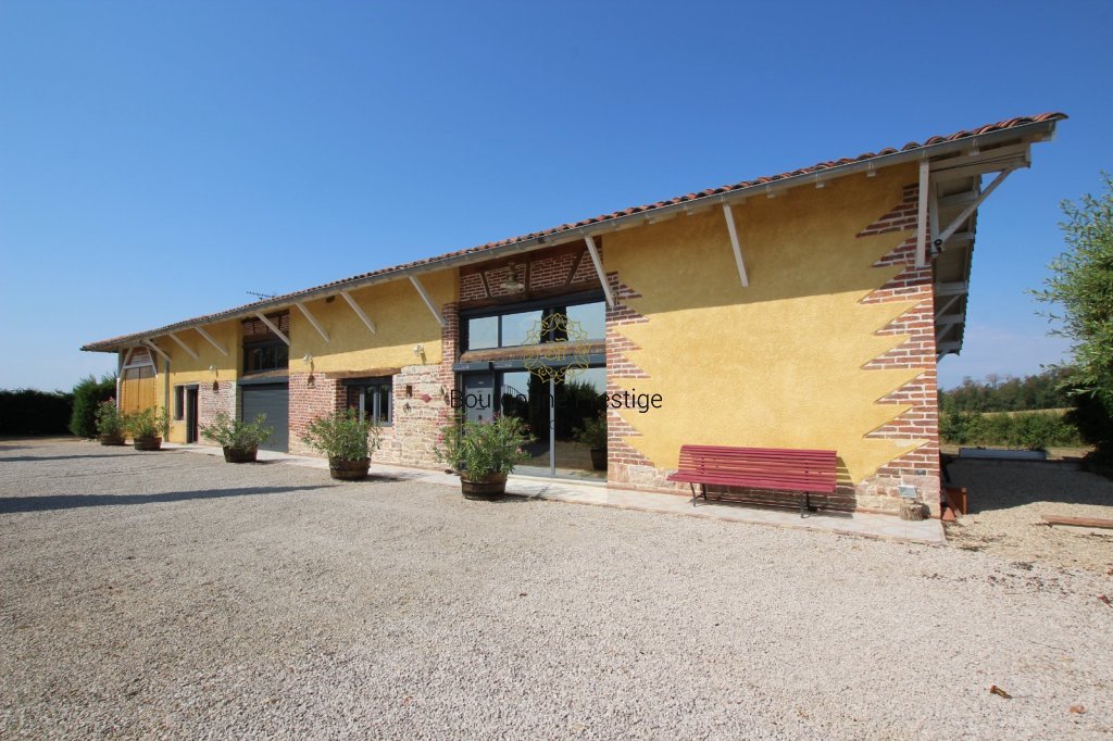 PROPRIETE A VENDRE - TOURNUS - 231 m2 - 575 000 &euro;