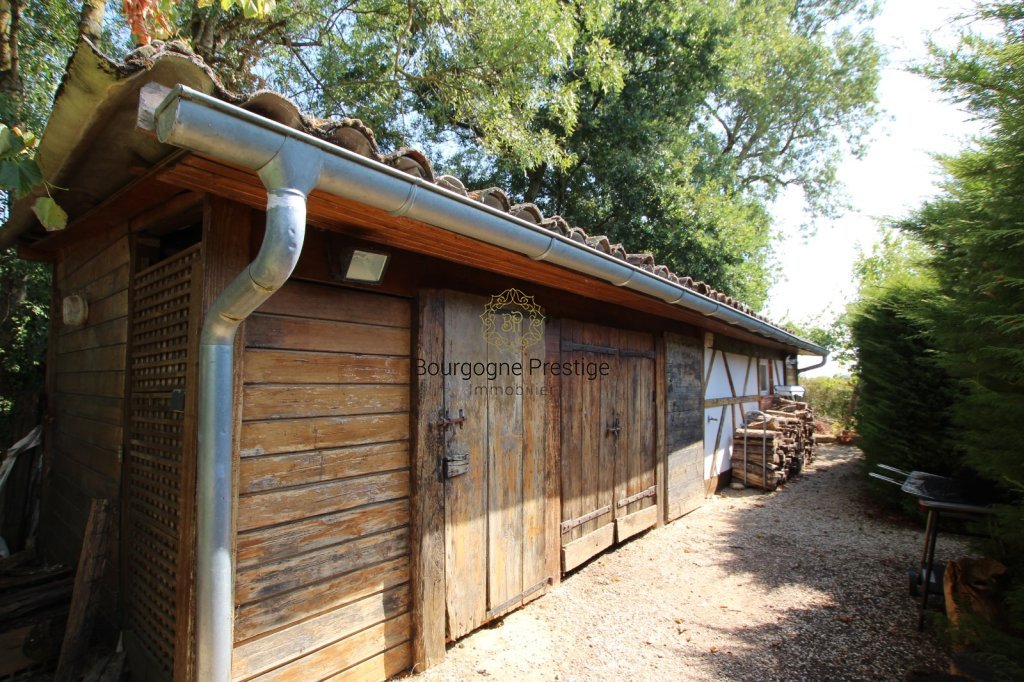 PROPRIETE A VENDRE - TOURNUS - 231 m2 - 575 000 &euro;