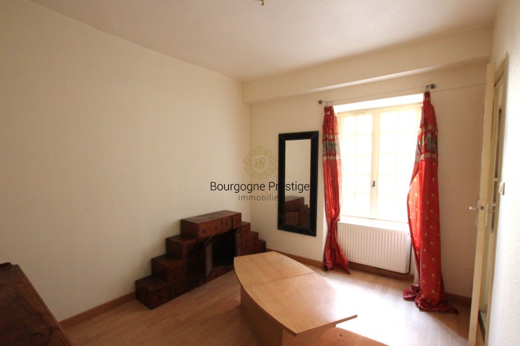 APPARTEMENT T1 A VENDRE - TOURNUS - 41 m2 - 65 000 €