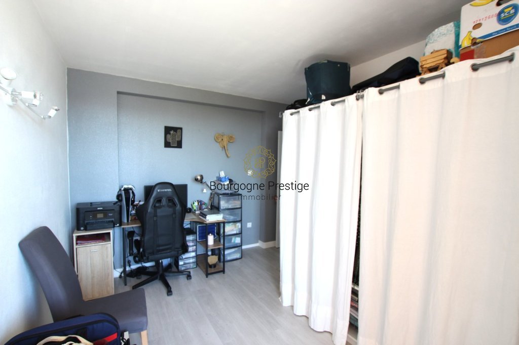 APPARTEMENT T3 A VENDRE - TOURNUS - 58.84 m2 - 119 000 &euro;