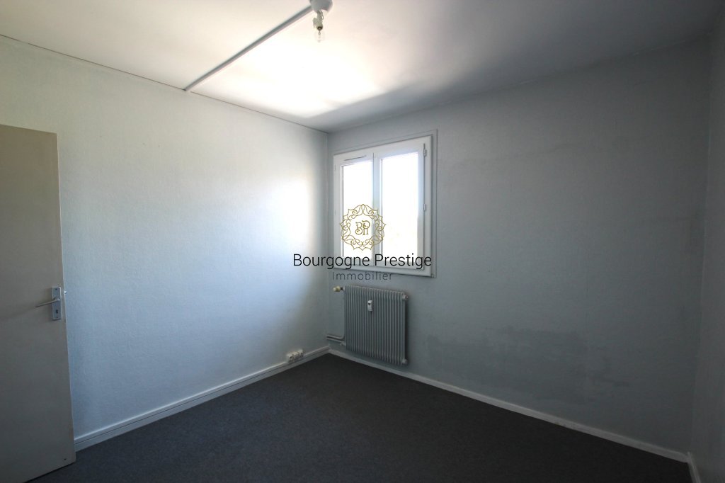 APPARTEMENT T4 A VENDRE - TOURNUS - 68.29 m2 - 72 000 &euro;