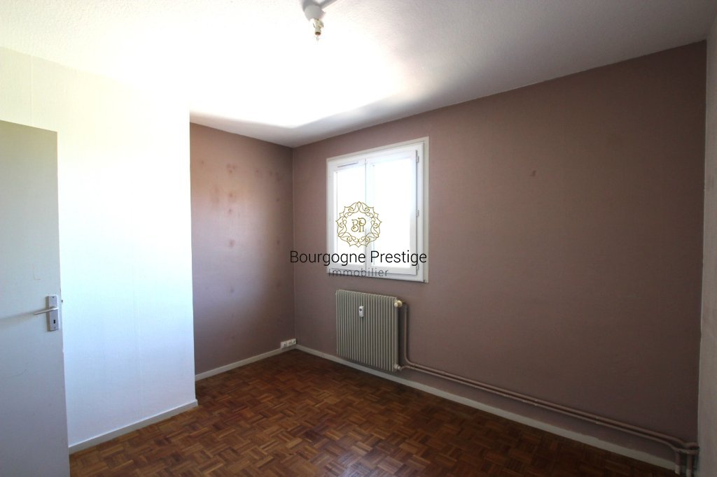 APPARTEMENT T4 A VENDRE - TOURNUS - 68.29 m2 - 72 000 &euro;