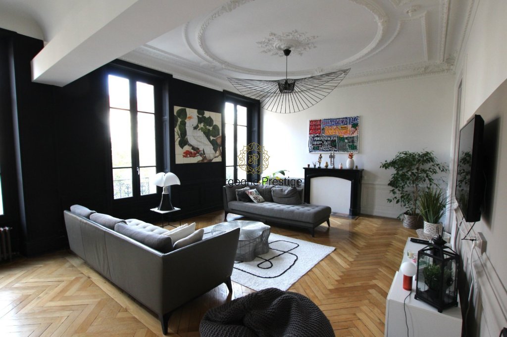 APPARTEMENT T5 A VENDRE - CHALON SUR SAONE - 177 m2 - 527�000�&euro;