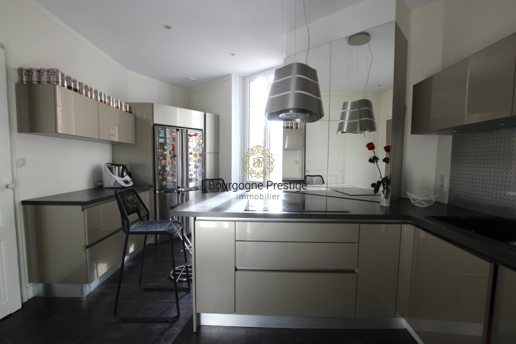 APPARTEMENT T5 A VENDRE - CHALON SUR SAONE - 177 m2 - 527�000�&euro;