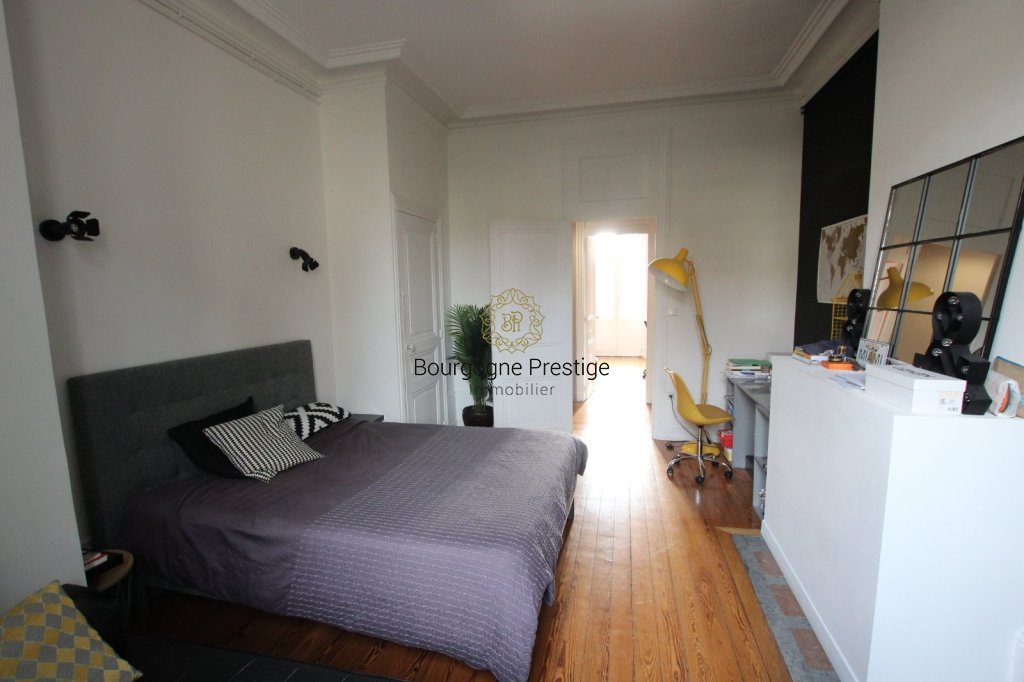 APPARTEMENT T5 A VENDRE - CHALON SUR SAONE - 177 m2 - 527�000�&euro;