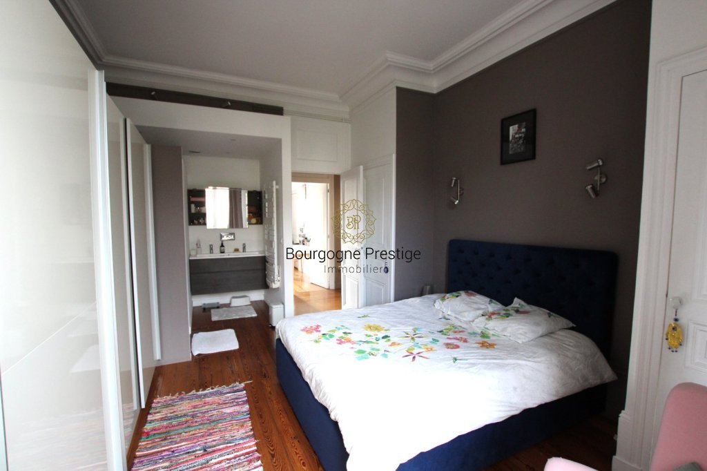 APPARTEMENT T5 A VENDRE - CHALON SUR SAONE - 177 m2 - 527�000�&euro;